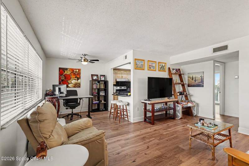 1 bedroom Condominium at 1011 S Miramar Avenue #Unt9, Casa Del Mar Condo, Indialantic — photo 3