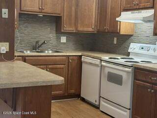 3 bedroom Single Family Residence at 1102 Greenwood Way, Pineridge Subd Unit 2, Cocoa — photo 5