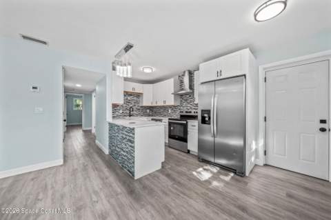 1005 Greenwood Way, Cocoa FL - photo 6 of 34