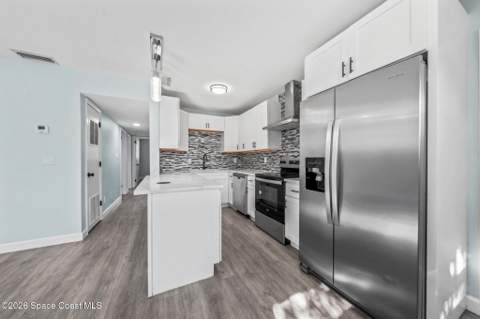 1005 Greenwood Way, Cocoa FL - photo 9 of 34