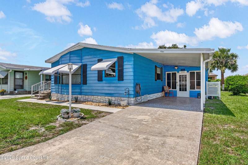 2 bedroom Single Family Residence at 730 Periwinkle Circle, Barefoot Bay Unit 2 Part 10, Barefoot Bay — photo 5