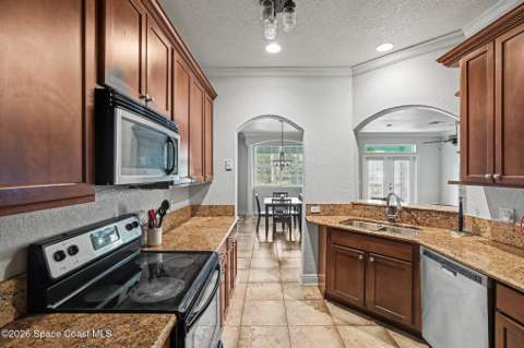 1380 Isabella Drive #105, Melbourne FL - photo 9 of 30