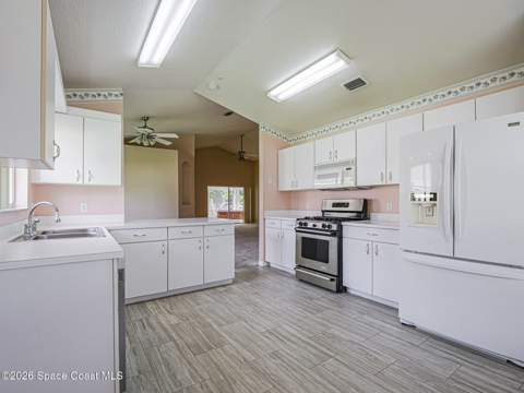 4891 Erin Lane, Melbourne FL - photo 15 of 42