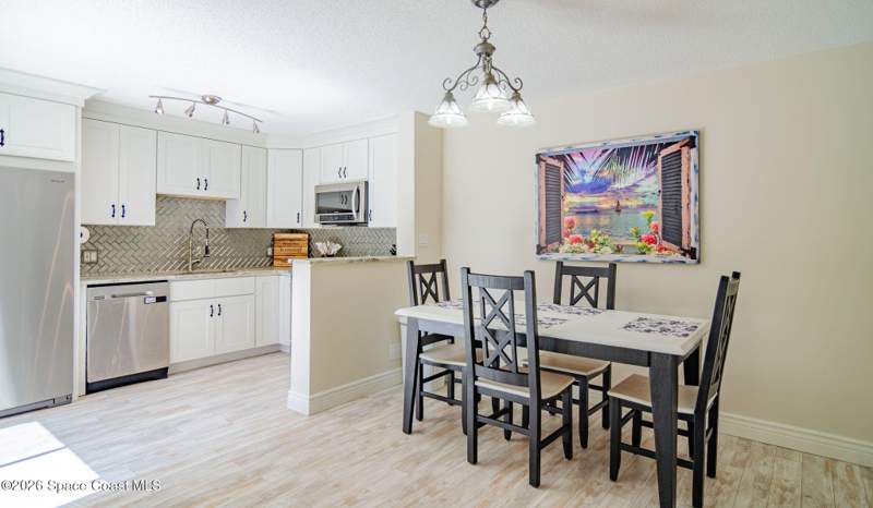 2 bedroom Townhouse at 1717 Patty Circle, Vista Oaks West, Palm Bay — photo 4