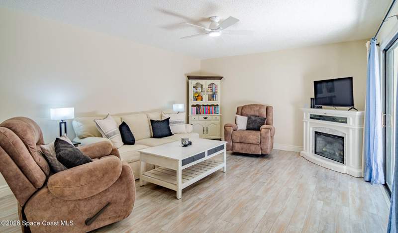 2 bedroom Townhouse at 1717 Patty Circle, Vista Oaks West, Palm Bay — photo 3