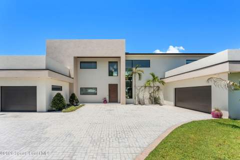 7866 Casuarina Drive, Melbourne Beach FL - photo 17 of 154