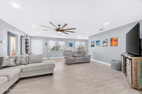 237 NE 1st Street, Satellite Beach FL - photo 10 of 37