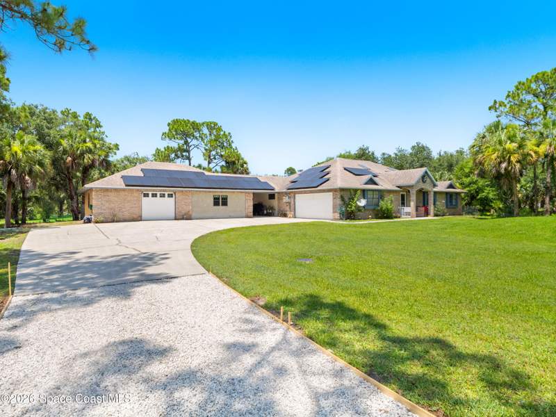 5 bedroom Single Family Residence at 1950 Grant Road, Kaia Residence, Grant-Valkaria — photo 5