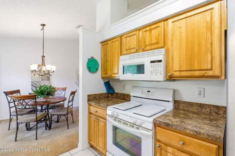 3065 Pineda Crossing Drive, Melbourne FL - photo 16 of 49