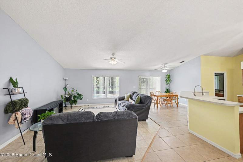 3 bedroom Single Family Residence at 536 (530) Fort Pierce Street, Port Malabar Unit 31, Palm Bay — photo 5