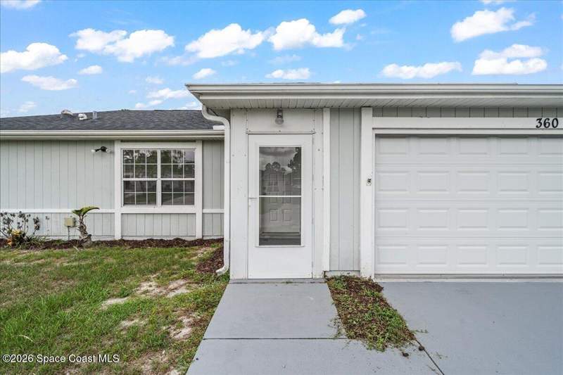 3 bedroom Single Family Residence at 360 Wendover Road, Port Malabar Unit 20, Palm Bay — photo 4