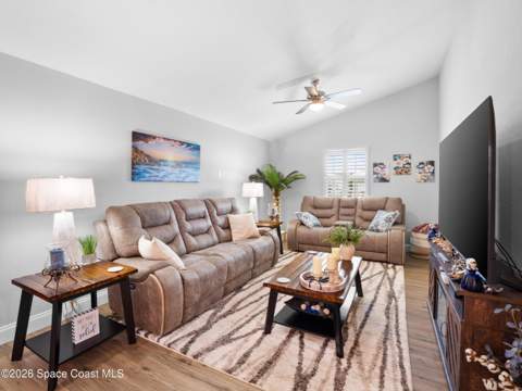 859 Laurel Circle, Barefoot Bay FL - photo 11 of 40