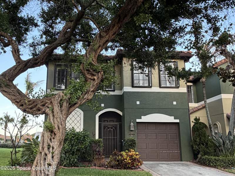 4 bedroom Townhouse at 747 Ventura Drive, Montecito, Satellite Beach — photo 2