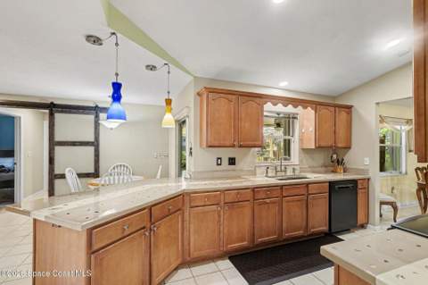 2410 Sea Avenue, Indialantic FL - photo 9 of 27