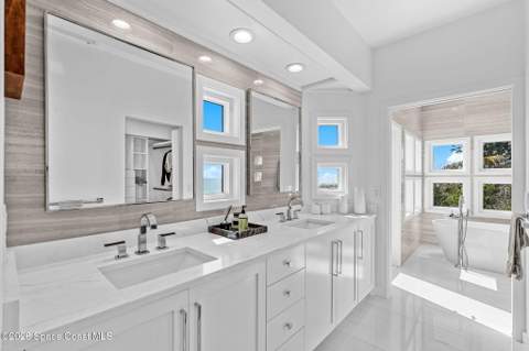 9315 S Highway A1a, Melbourne Beach FL - photo 9 of 104