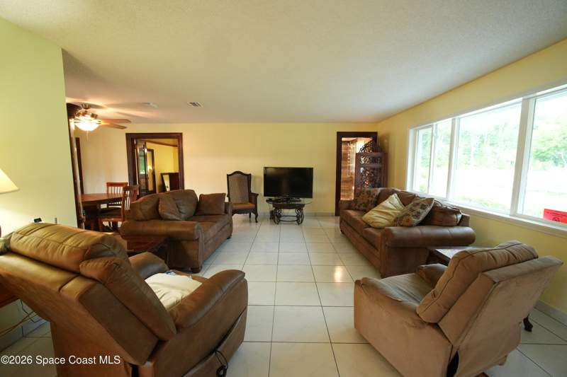 5 bedroom Single Family Residence at 3695 Mirkwood Street, Indian River Park, Mims — photo 4