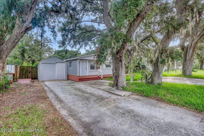 3 bedroom Single Family Residence at 730 Sara Jane Lane, Cordial Manor Subd, Merritt Island — photo 2