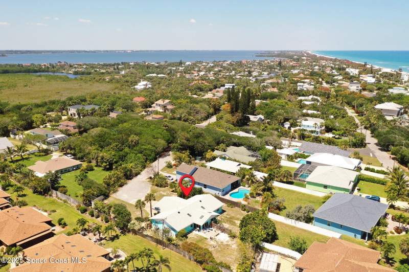 6 bedroom Single Family Residence at 5283-5285 Palmetto Drive, None, Melbourne Beach — photo 4