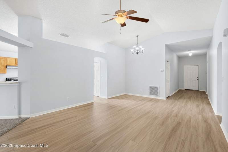 4 bedroom Single Family Residence at 4022 Wilkes Drive, Belle Terrace, Melbourne — photo 4