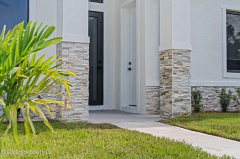1356 Walthan Street, Palm Bay FL - photo 6 of 56