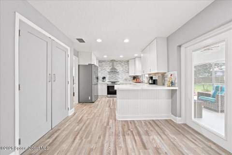 2635 Summer Brook Street, Melbourne FL - photo 15 of 34