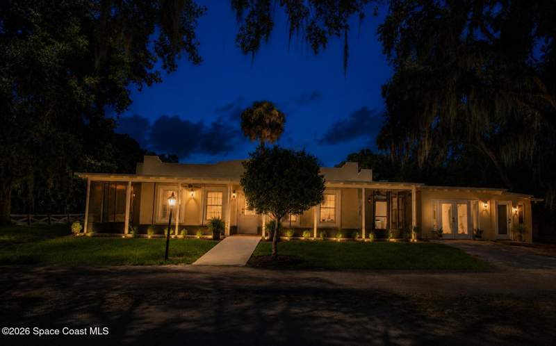 4 bedroom Single Family Residence at 140 Bellewood Street, Town of Bellwood, Titusville — photo 2