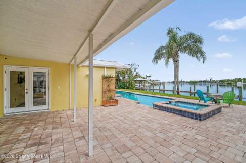 1540 Bay Shore Drive, Cocoa Beach FL - photo 24 of 40