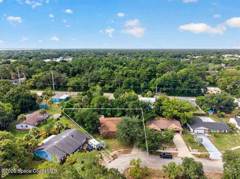 3 bedroom Single Family Residence at 1607 Eden Court, Garden Heights, Titusville — photo 2