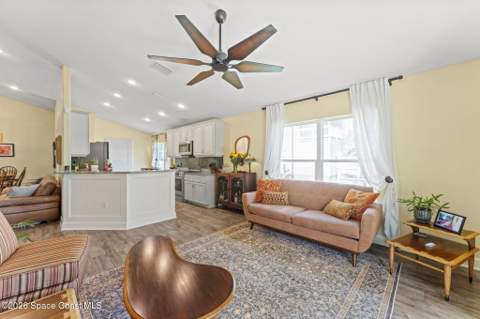 881 Mandarin Drive, Palm Bay FL - photo 19 of 64