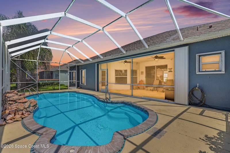 4 bedroom Single Family Residence at 423 Stonehenge Circle, Chelsea Park Unit 4, Rockledge — photo 3