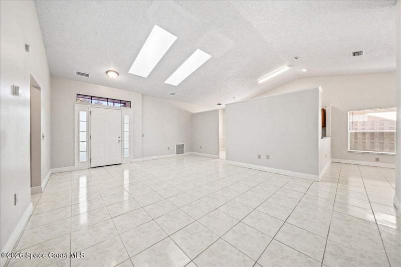 3 bedroom Single Family Residence at 1839 Clover Circle, Meadow Cove, Melbourne — photo 3