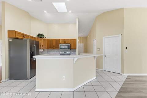 541 Tuttle Court, Palm Bay FL - photo 12 of 31