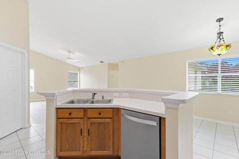 541 Tuttle Court, Palm Bay FL - photo 14 of 31