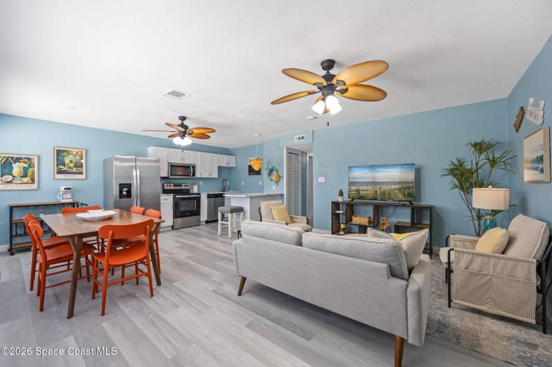 5 bedroom Single Family Residence at 224 E Grant Avenue, Avon By The Sea, Cocoa Beach — photo 2