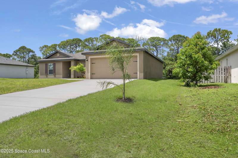 3 bedroom Single Family Residence at 1141 Salina Street, Port Malabar Unit 16, Palm Bay — photo 4