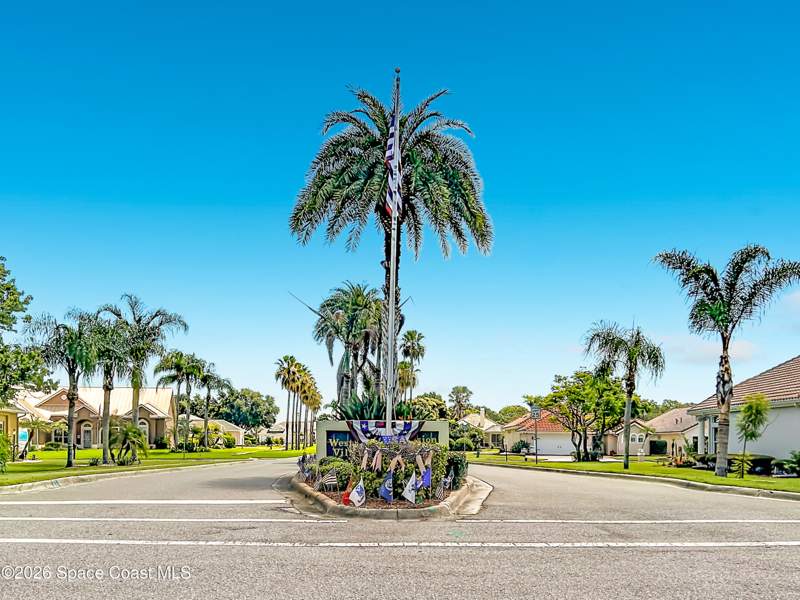 4 bedroom Single Family Residence at 269 Carmel Drive, West Lake Village Unit 2, Melbourne — photo 4