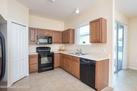 471 Bluefields Street, Palm Bay FL - photo 6 of 25