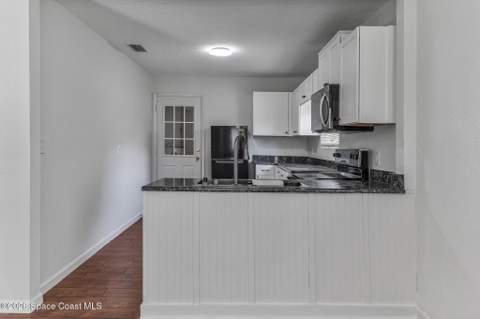 2254 Pelham Street, Palm Bay FL - photo 8 of 21