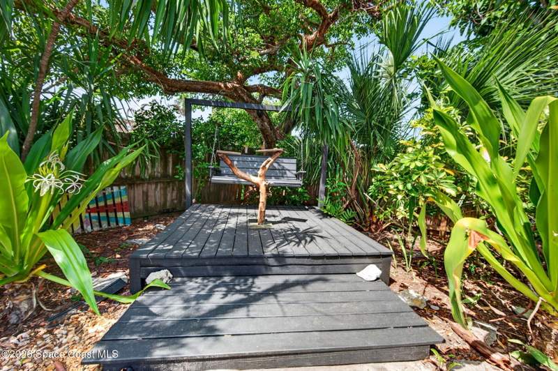 3 bedroom Single Family Residence at 204 NE 2nd Terrace, South Patrick Shores 3rd Sec, Satellite Beach — photo 3