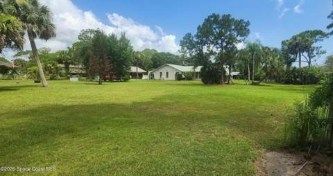 6870 Crepe Myrtle Drive, Grant FL - photo 12 of 79