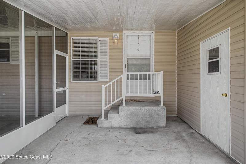 2 bedroom Manufactured Home at 436 Horseshoe Bend Circle #192, Northwest Lakes Condo Ph V, Cocoa — photo 2
