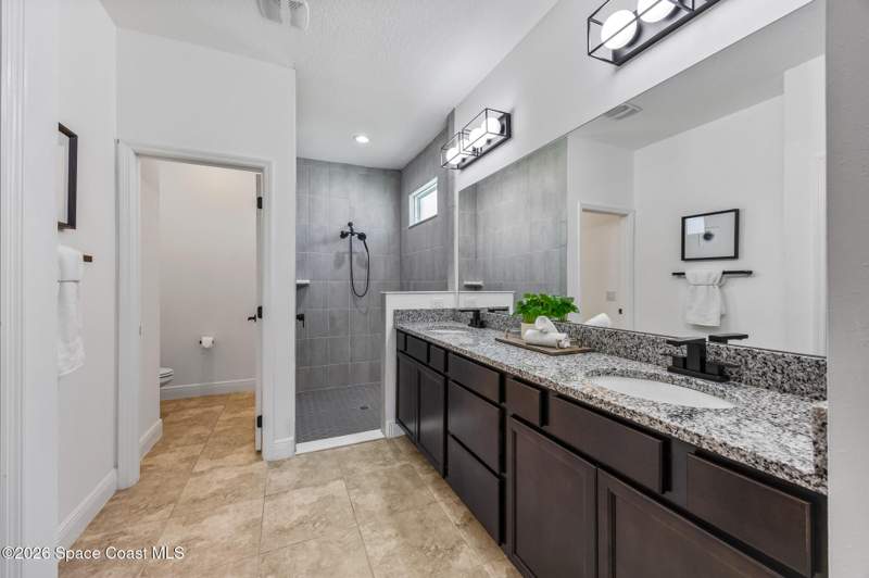 4 bedroom Single Family Residence at 195 Loymer Circle, Savannah Landings, Merritt Island — photo 5