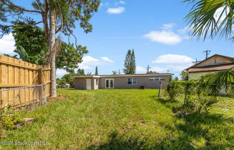 4 bedroom Single Family Residence at 280 Tiki Drive, Catalina Isle Estates Unit 2A, Merritt Island — photo 5