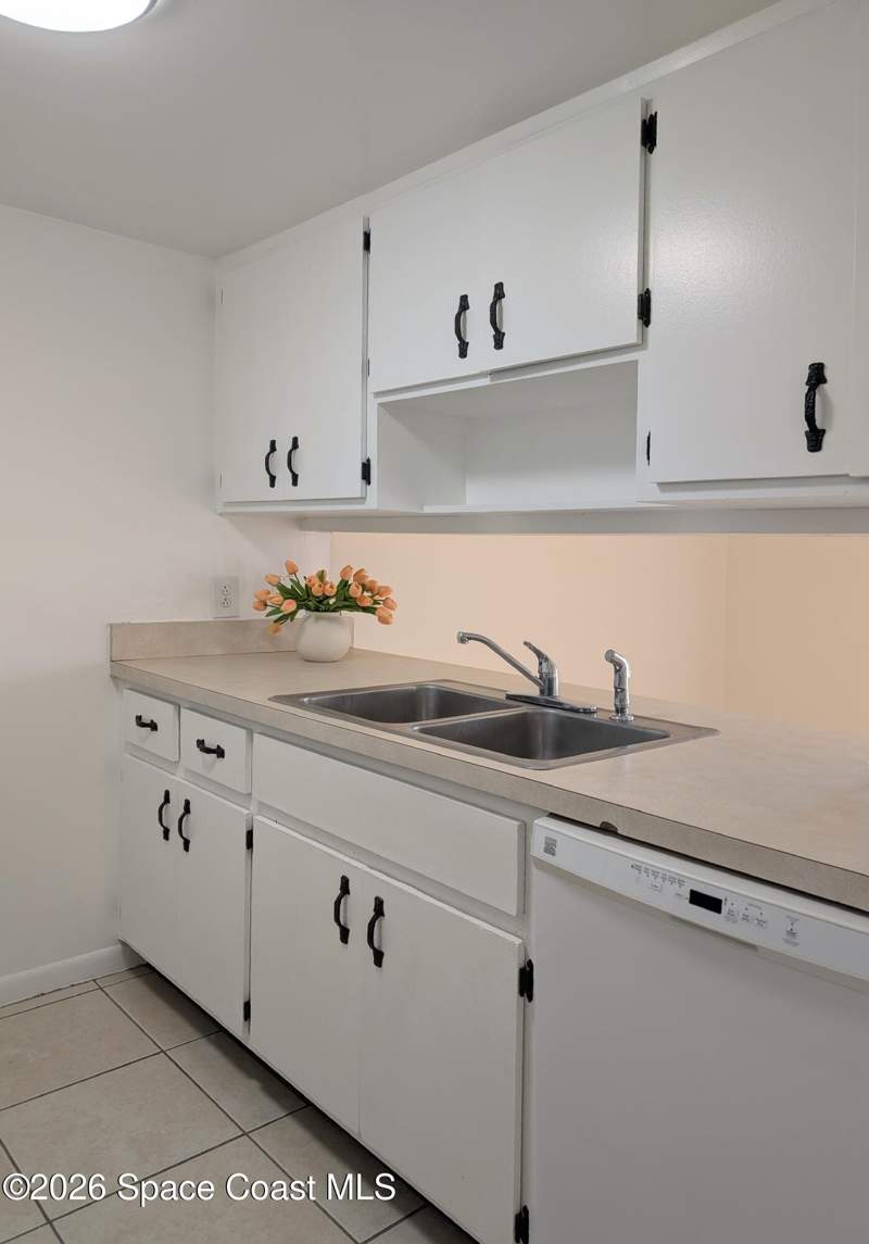 2 bedroom Condominium at 121 San Juan Circle, San Juan Village Condo, Melbourne — photo 3