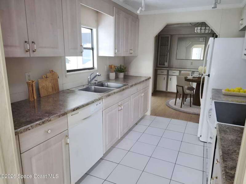 2 bedroom Mobile Home at 644 Wedelia Drive, Barefoot Bay Unit 2 Part 10, Barefoot Bay — photo 4