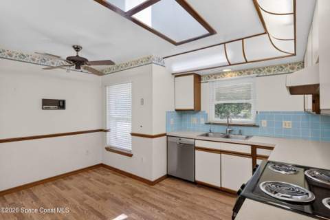 898 Havelock Avenue, Palm Bay FL - photo 17 of 31