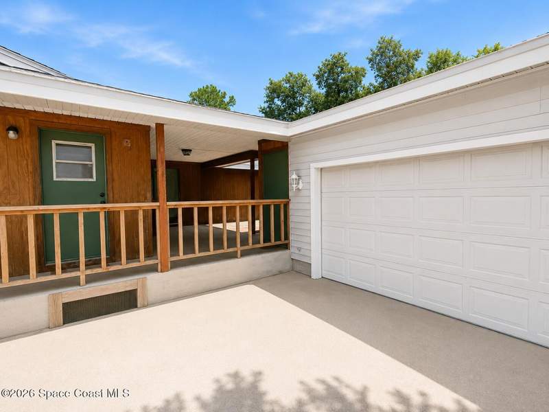 3 bedroom Single Family Residence at 581 Borraclough Avenue, Port Malabar Unit 13, Palm Bay — photo 3