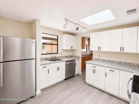 581 Borraclough Avenue, Palm Bay FL - photo 6 of 22