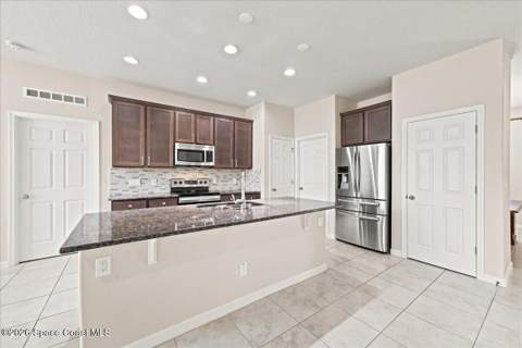 777 Indigo Street, Palm Bay FL - photo 10 of 42