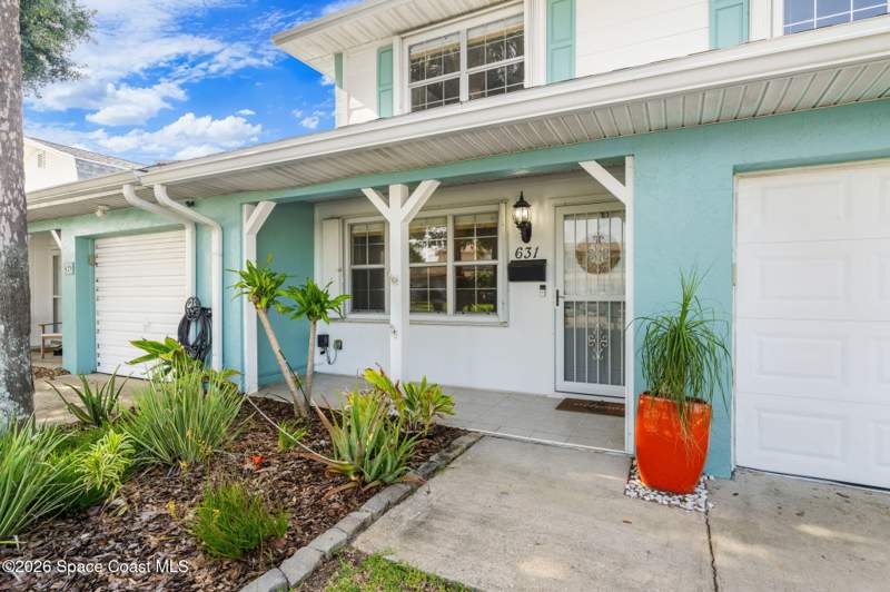 3 bedroom Townhouse at 631 Desoto Lane, Townhouse Estates N, Indian Harbour Beach — photo 2